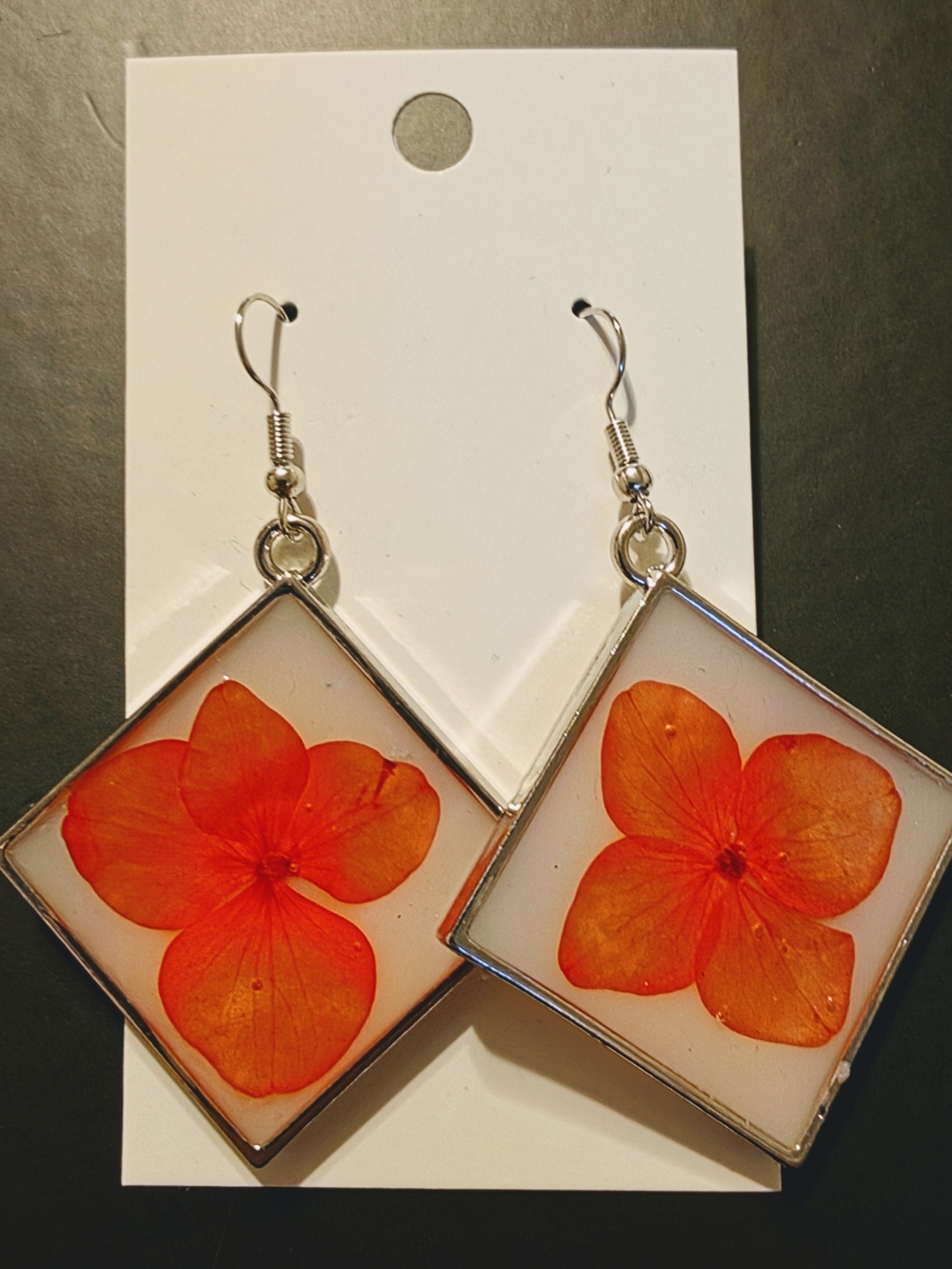 Red Floral Resin Square Drop Earrings